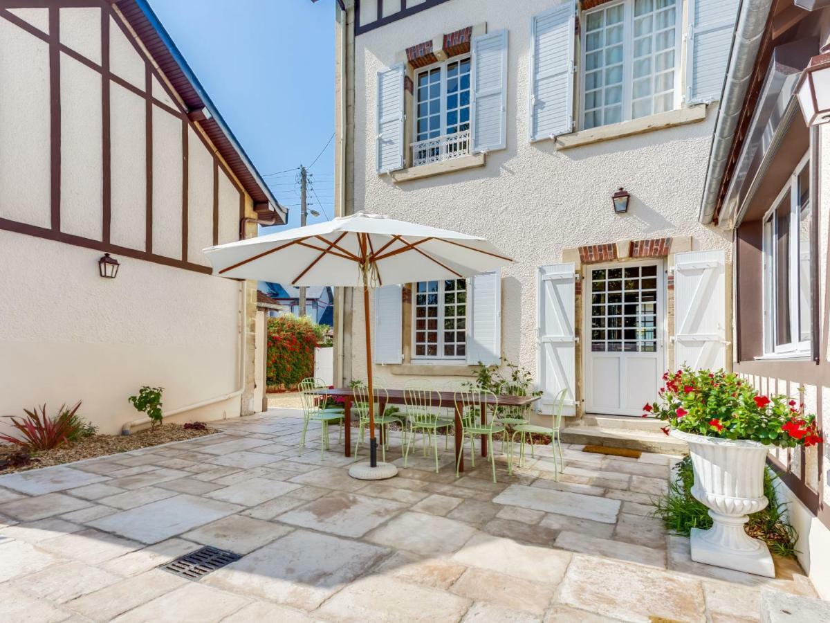 Villa Le Cyclamen By Interhome